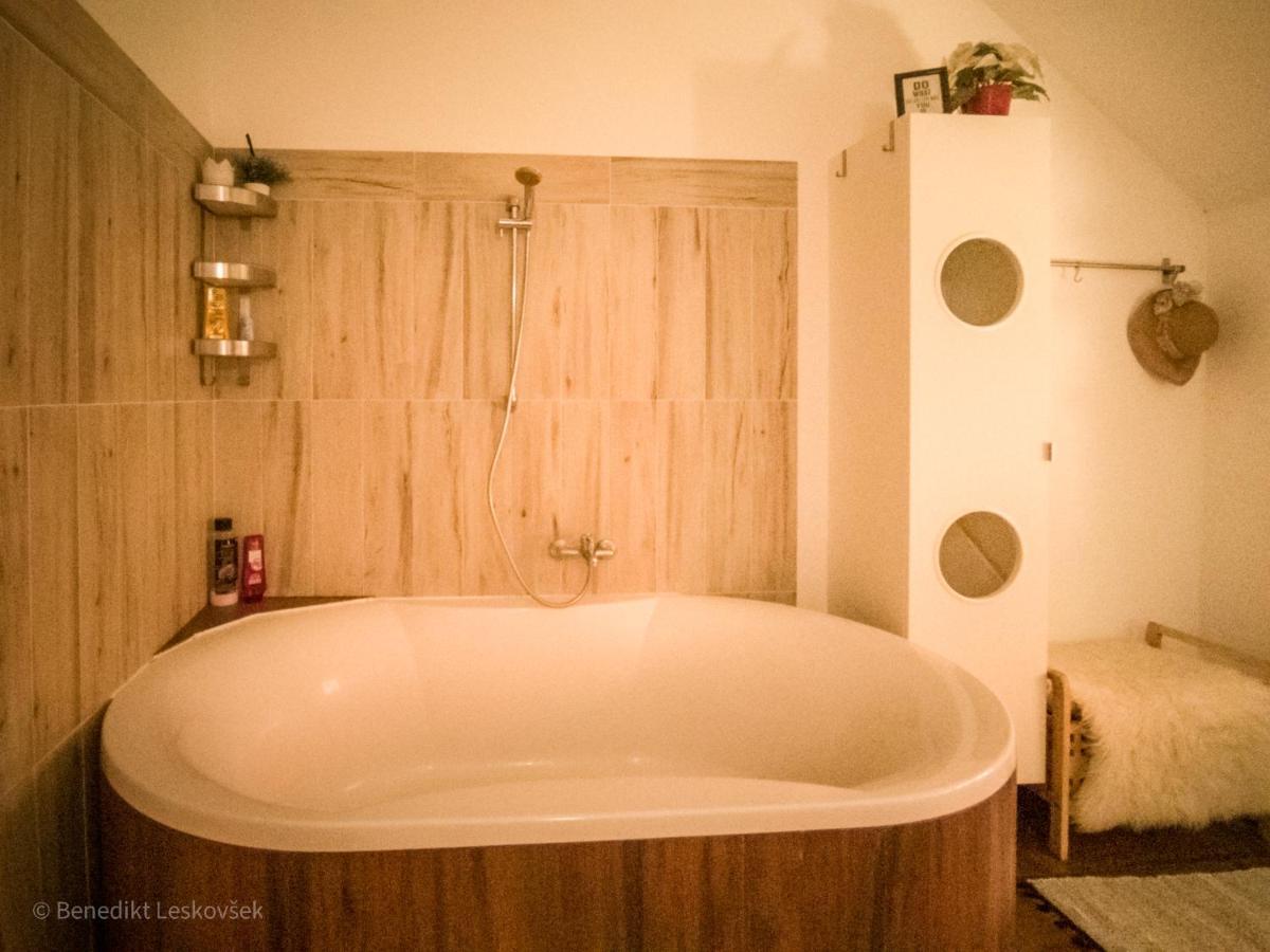Отель Panorama Glamping Visole Словенска-Бистрица Экстерьер фото
